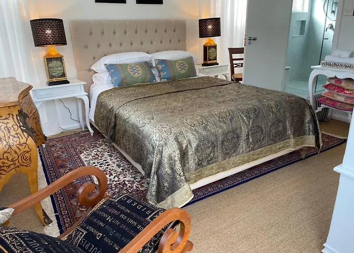 Treetops Penthouse Rose Bay Sydney, 3 Bedrooms